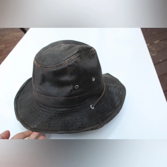 Connie’s women’s hat - Picture 3 of 13